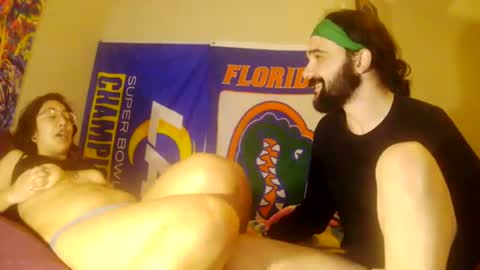 craveitoften online show from December 18, 2025, 5:13 am