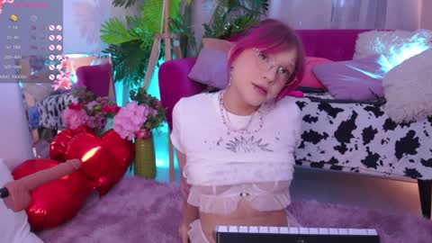 Snapshot of crazy__wine chatting on February 7, 2025, 2:58 pm Sonya online show from February 7, 2025, 2:58 pm