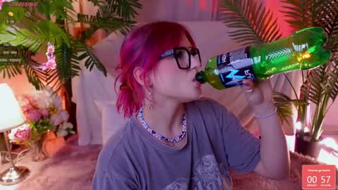 Snapshot of crazy__wine chatting on February 20, 2025, 9:31 pm Sonya online show from February 20, 2025, 9:31 pm