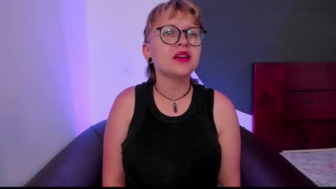 Snapshot of crazy_cakes_ chatting on February 24, 2025, 2:40 am Lexie  Rose  online show from February 24, 2025, 2:40 am