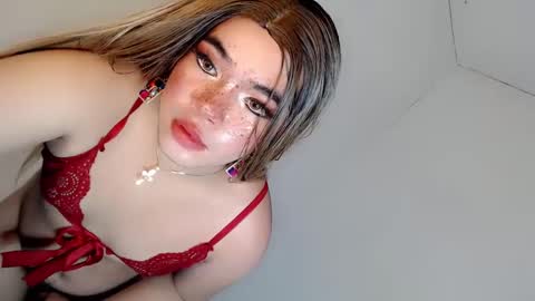 Snapshot of crazy_vixen chatting on December 20, 2024, 6:35 pm Hot Ayisha online show from December 20, 2024, 6:35 pm