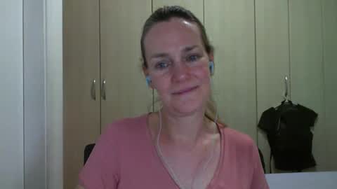 Anny online show from January 27, 2025, 8:28 pm