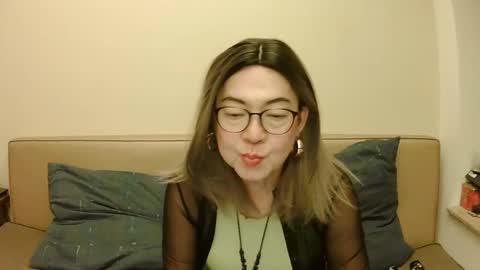 Snapshot of crazychika chatting on October 24, 2025, 5:09 pm Kelly online show from October 24, 2025, 5:09 pm