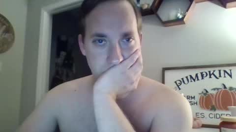 Snapshot of crazyhorn28 chatting on November 2, 2025, 6:05 am crazyhorn28 online show from November 2, 2025, 6:05 am