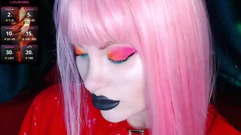 Snapshot of crazypinkyball chatting on December 5, 2024, 12:11 pm Roxy online show from December 5, 2024, 12:11 pm