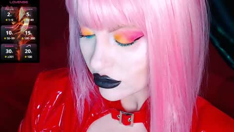 Snapshot of crazypinkyball chatting on December 8, 2024, 2:09 pm Roxy online show from December 8, 2024, 2:09 pm