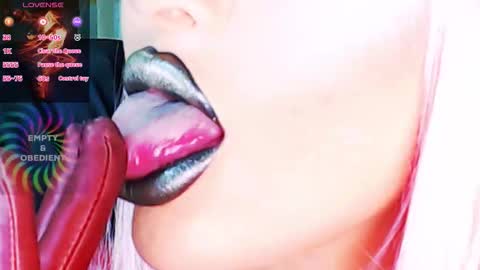 Snapshot of crazypinkyball chatting on September 19, 2025, 2:51 pm Roxy online show from September 19, 2025, 2:51 pm