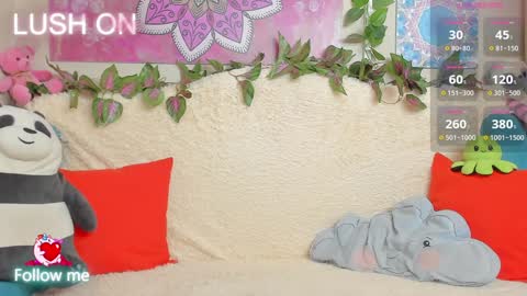 Snapshot of crazyteeen chatting on December 7, 2024, 3:04 am Anny online show from December 7, 2024, 3:04 am