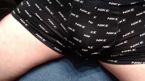 Crazywitty online show from November 9, 2025, 5:50 am