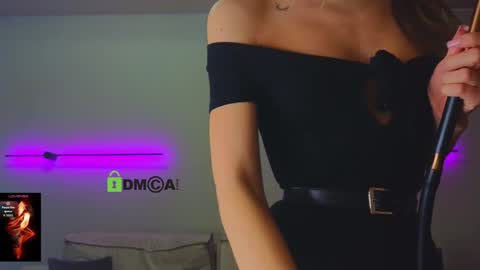 crazzy cherry online show from December 5, 2025, 11:08 am