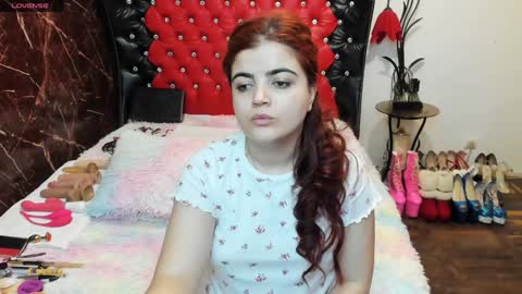 Snapshot of crazzy_pussy chatting on February 2, 2025, 10:49 pm Ana  online show from February 2, 2025, 10:49 pm