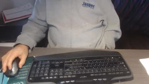 Creamormilk online show from October 28, 2025, 12:41 pm