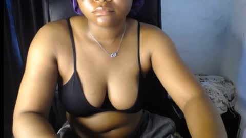Snapshot of creamy_juicypussy chatting on November 16, 2025, 8:20 am Lady jasmine online show from November 16, 2025, 8:20 am