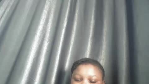 creamyposh1 online show from December 1, 2025, 4:28 am