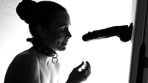 Snapshot of creature_marie chatting on November 28, 2025, 2:58 am Creature Marie online show from November 28, 2025, 2:58 am