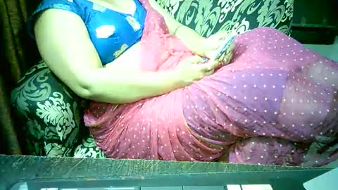 Snapshot of crezybhabihot chatting on November 5, 2025, 9:48 pm Sonika69 online show from November 5, 2025, 9:48 pm