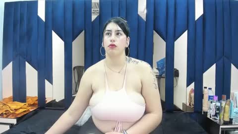 Snapshot of criistaal__ chatting on December 31, 2024, 8:15 am Criistaal   online show from December 31, 2024, 8:15 am