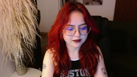 Snapshot of crimson_tati chatting on December 10, 2024, 10:28 am Tatiana online show from December 10, 2024, 10:28 am