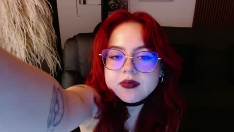 Snapshot of crimson_tati chatting on December 24, 2024, 8:55 am Tatiana online show from December 24, 2024, 8:55 am