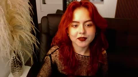 Snapshot of crimson_tati chatting on January 9, 2025, 9:27 am Tatiana online show from January 9, 2025, 9:27 am