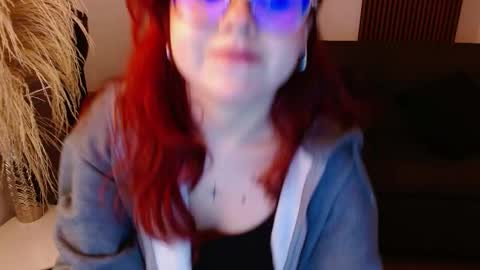 Snapshot of crimson_tati chatting on February 11, 2025, 8:37 am Tatiana online show from February 11, 2025, 8:37 am
