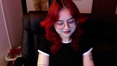 Snapshot of crimson_tati chatting on March 7, 2025, 4:13 am Tatiana online show from March 7, 2025, 4:13 am