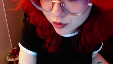 Snapshot of crimson_tati chatting on March 7, 2025, 10:24 am Tatiana online show from March 7, 2025, 10:24 am