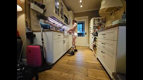 Snapshot of crippledboy26 chatting on November 16, 2025, 3:06 pm CrippledBottom online show from November 16, 2025, 3:06 pm