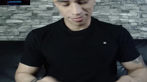 Snapshot of cris_angel01 chatting on February 14, 2025, 10:17 am Cris online show from February 14, 2025, 10:17 am