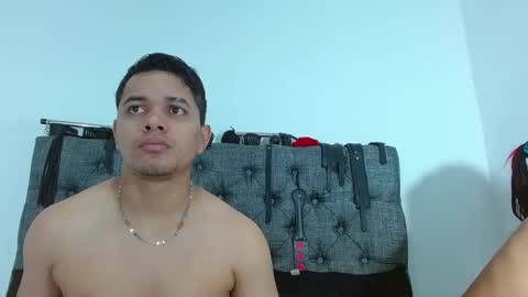 Snapshot of crisandmery chatting on March 10, 2025, 3:12 am CRISANDMERY online show from March 10, 2025, 3:12 am