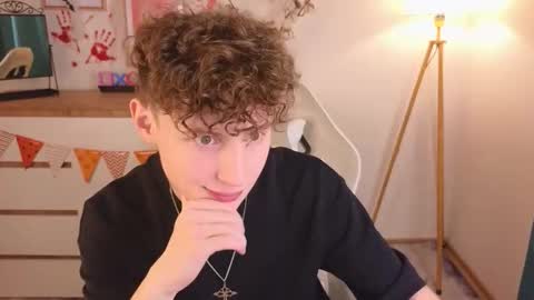 Chris online show from October 29, 2025, 3:47 pm