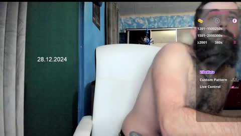 Snapshot of crissstud chatting on December 28, 2024, 3:26 pm Criss online show from December 28, 2024, 3:26 pm