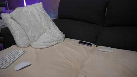 crissy_love online show from February 11, 2025, 5:05 am