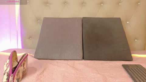 cristal_antoni online show from October 23, 2025, 7:51 am