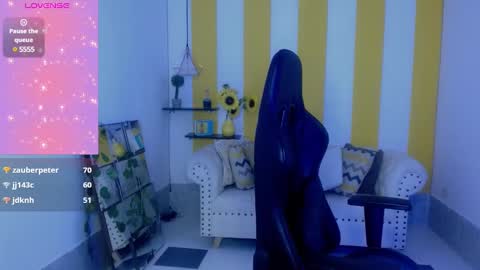 Cristal online show from January 3, 2025, 2:32 am