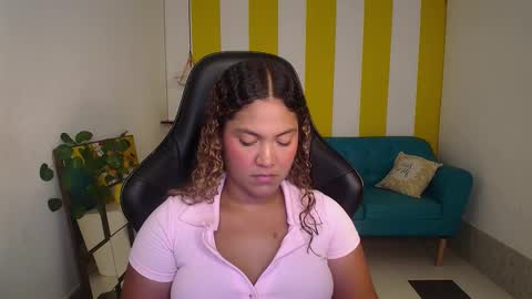 Cristal online show from October 19, 2025, 11:05 pm