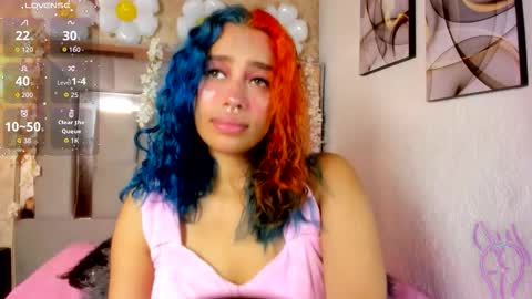   online show from October 29, 2025, 2:52 pm