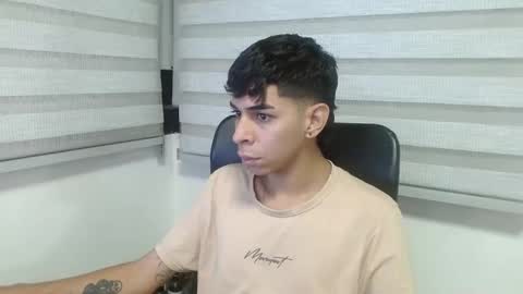 cristhian online show from September 26, 2025, 5:22 am