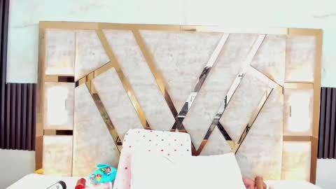 cristin  online show from March 7, 2025, 7:05 pm