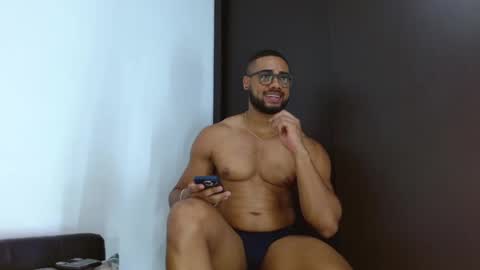 cristian_disick online show from December 18, 2024, 9:29 pm