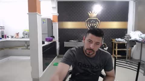 crisyoha4020 online show from October 22, 2025, 11:48 pm