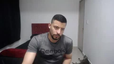 crisyoha4020 online show from November 9, 2025, 2:54 am