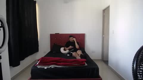 crisyoha4020 online show from November 23, 2025, 1:33 pm