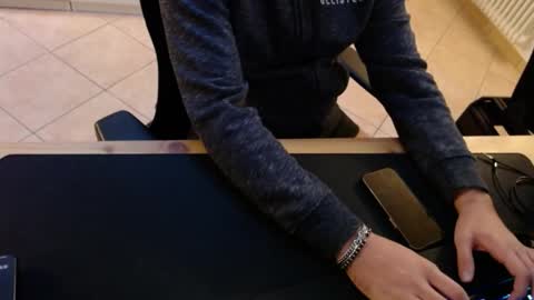 Snapshot of crocken_bisc chatting on November 29, 2025, 3:48 pm crocken_bisc online show from November 29, 2025, 3:48 pm