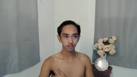 crocodale online show from September 19, 2025, 7:10 am