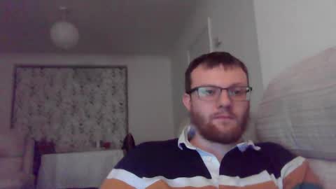 Snapshot of cropper4fun chatting on December 18, 2024, 7:52 pm Cropper online show from December 18, 2024, 7:52 pm