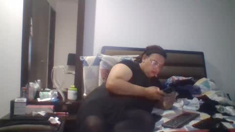 Linda Cross online show from January 7, 2025, 1:17 am