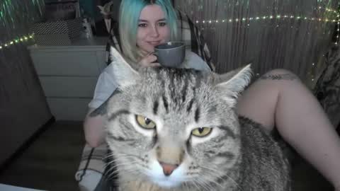 Snapshot of cryptobjgirlv2 chatting on November 8, 2025, 5:23 pm Lilith online show from November 8, 2025, 5:23 pm