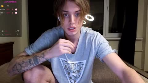 Lin inst lingoodyy online show from December 9, 2024, 8:12 pm