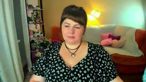 Snapshot of crystaalstaar chatting on September 13, 2025, 7:46 pm Anna online show from September 13, 2025, 7:46 pm
